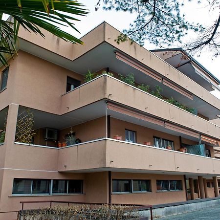 Sky View Apartment コモ エクステリア 写真